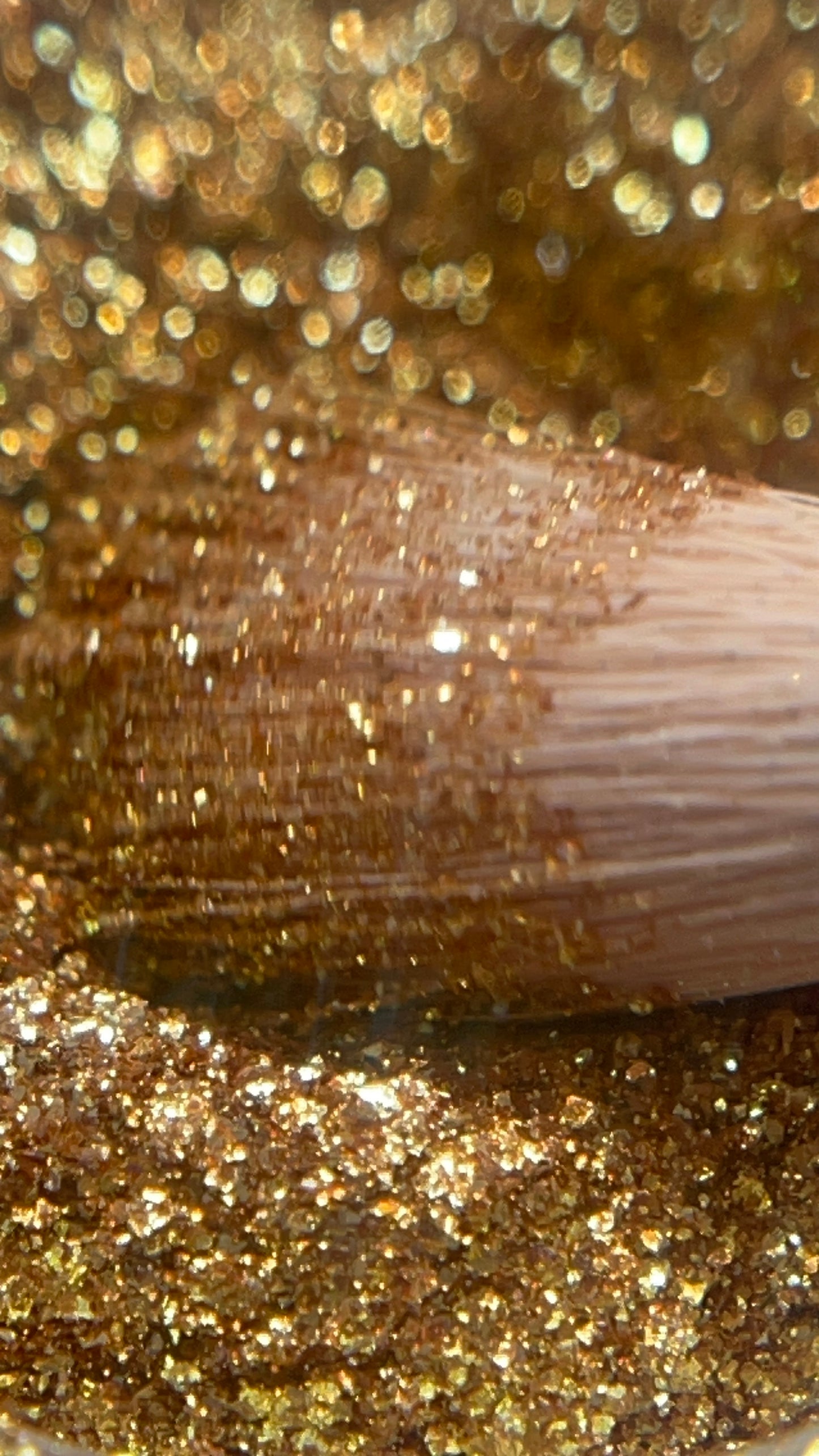 Ur Golden Girl - Celestial Glitter Pigment